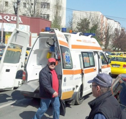 Băgat în spital de un şofer băut